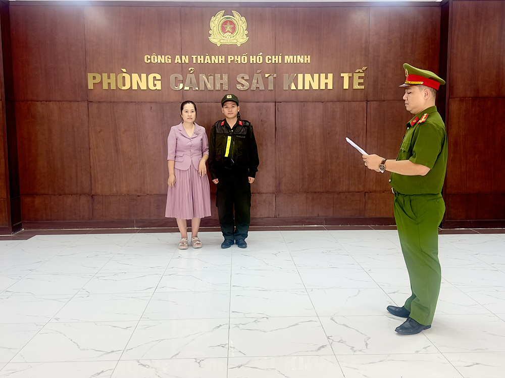 Chủ thương hiệu vải áo dài Đất Lành bị khởi tố vì xâm phạm bản quyền - Ảnh 1