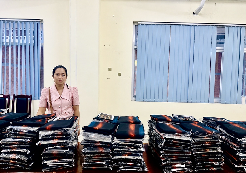 Chủ thương hiệu vải áo dài Đất Lành bị khởi tố vì xâm phạm bản quyền - Ảnh 4