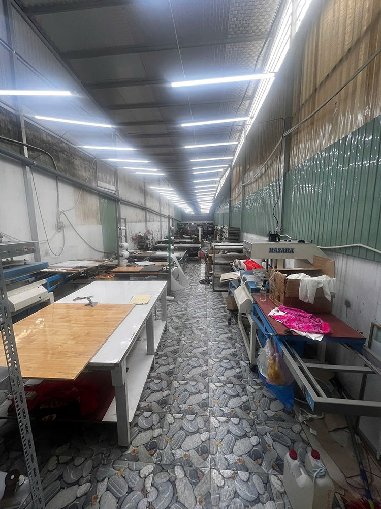Chủ thương hiệu vải áo dài Đất Lành bị khởi tố vì xâm phạm bản quyền - Ảnh 3